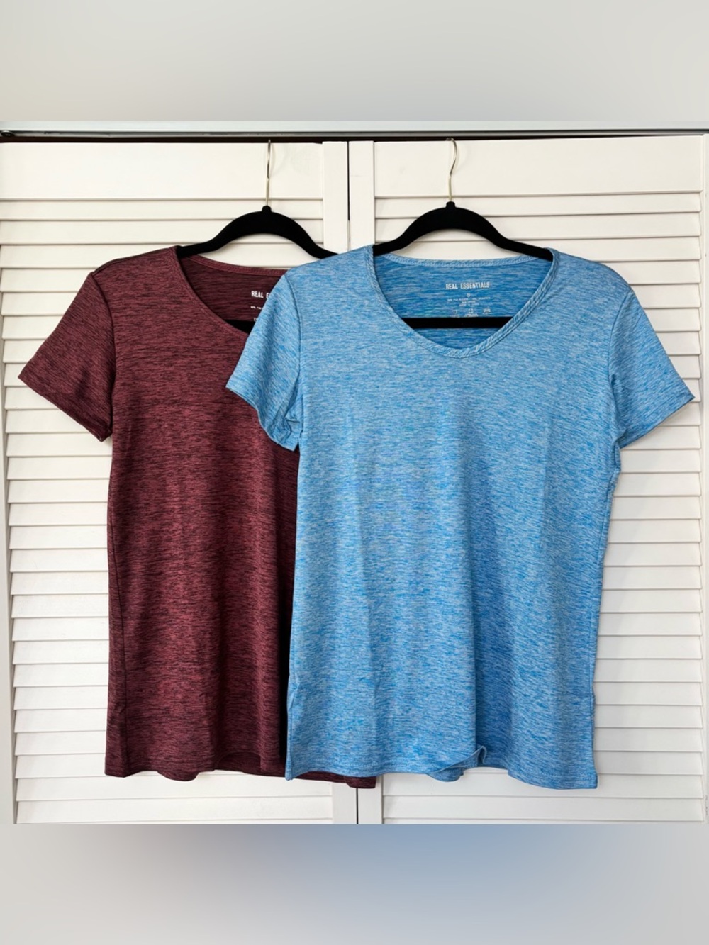 Real Essentials Women's 2pc Maroon & Blue Short-Sleeve V-Neck Tees, Size:S, NWOT